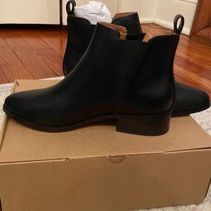 J Crew size 8 faux-leather Chelsea boots, black